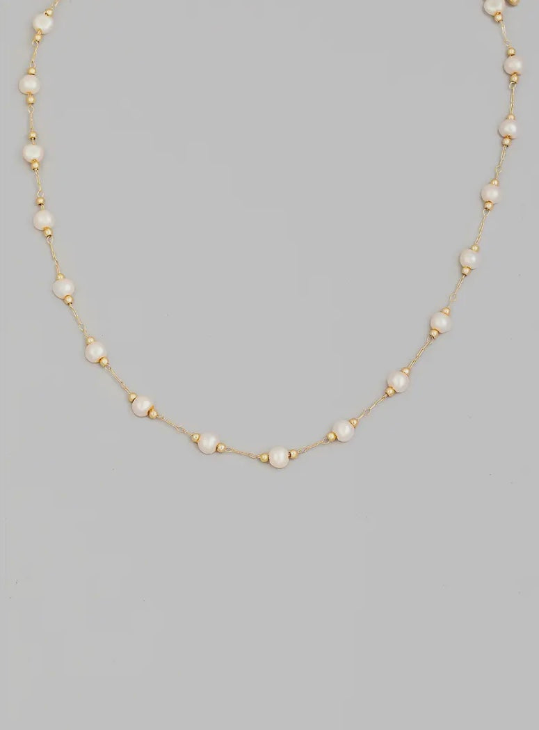 Pearly & Metallic Beaded Chain Necklace
